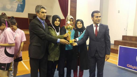 TP Anadolu İmam Hatip Lisesi Öğrencileri Masa Tenisinde Şampiyon oldu
