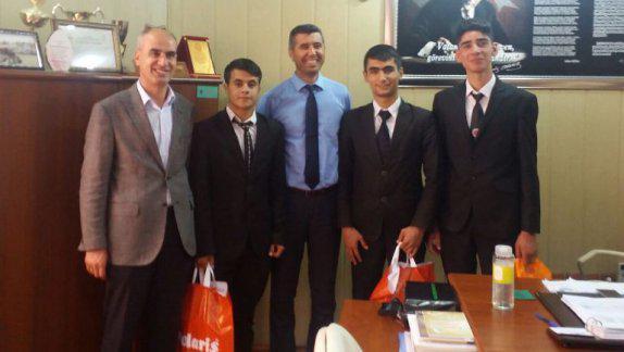 Kâhta Anadolu İmam Hatip Lisesi öğrencilerinden Derece