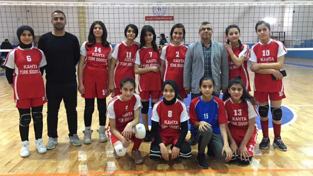 Kahta Şehit Medet Mat Ortaokulu Türkiye Yarı Finallerinde