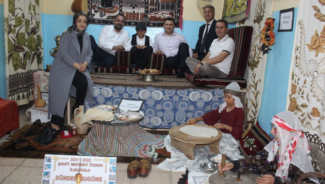 Kahta Şehit Mehmet Özbek İlkokulu'nda Dünden Bugüne Sergisi